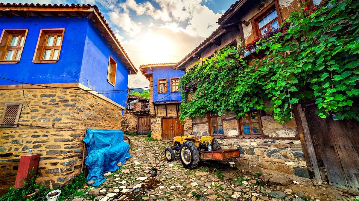 Dağüstü Köyü ve köy yaşamından görünüm